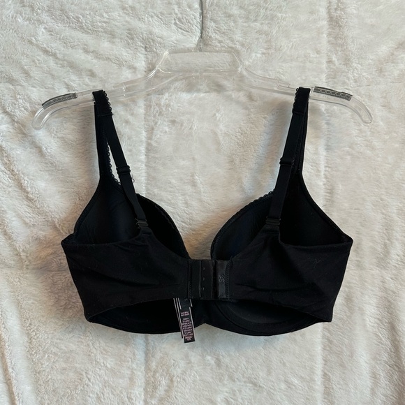 Victoria’s Secret Body by Victoria Lined Demi Bra - Picture 3 of 4